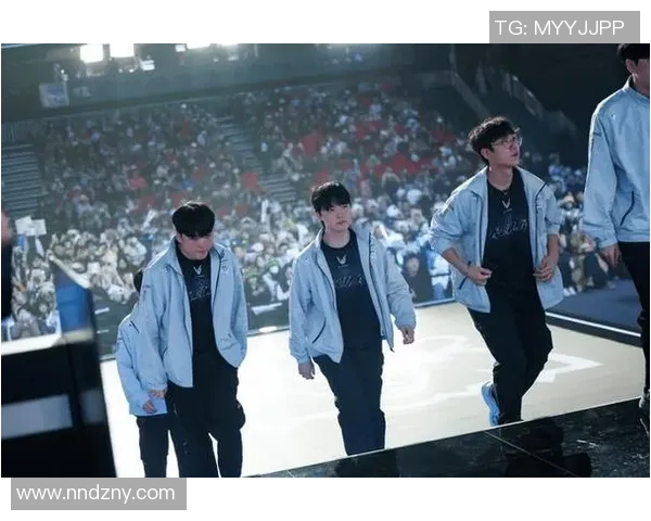 S15淘汰赛精彩对决KT战队与CFO战队的巅峰较量