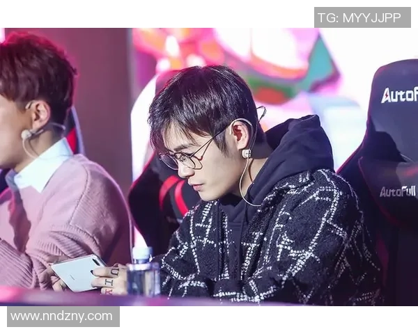 高光时刻CFO与FLY激战正酣第二局精彩对决回顾与分析